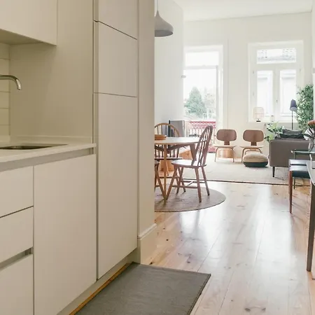 Apartment La Base Boutique Porto